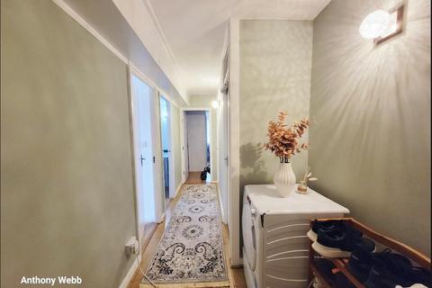undefined, Holbrook Close, Enfield, EN1