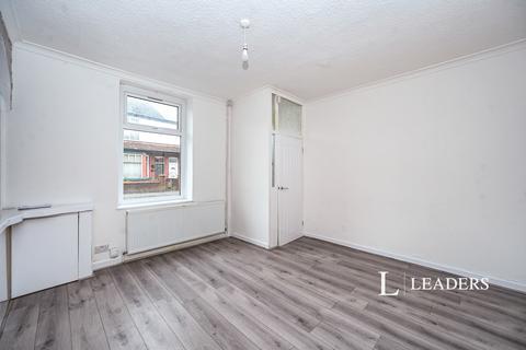 2 bedroom terraced house to rent, Wigan Road, Atherton, M46