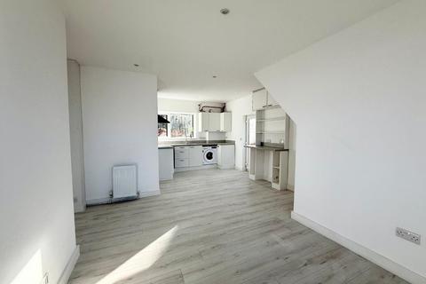 undefined, Lombardy Grove, Meir ST3