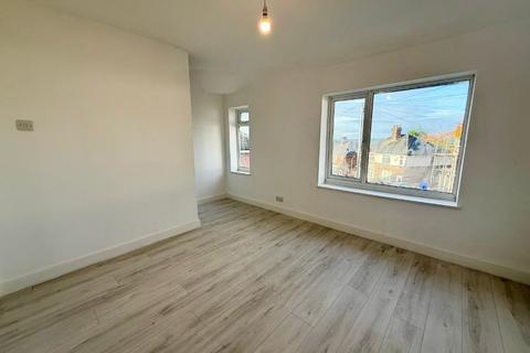 undefined, Lombardy Grove, Meir ST3