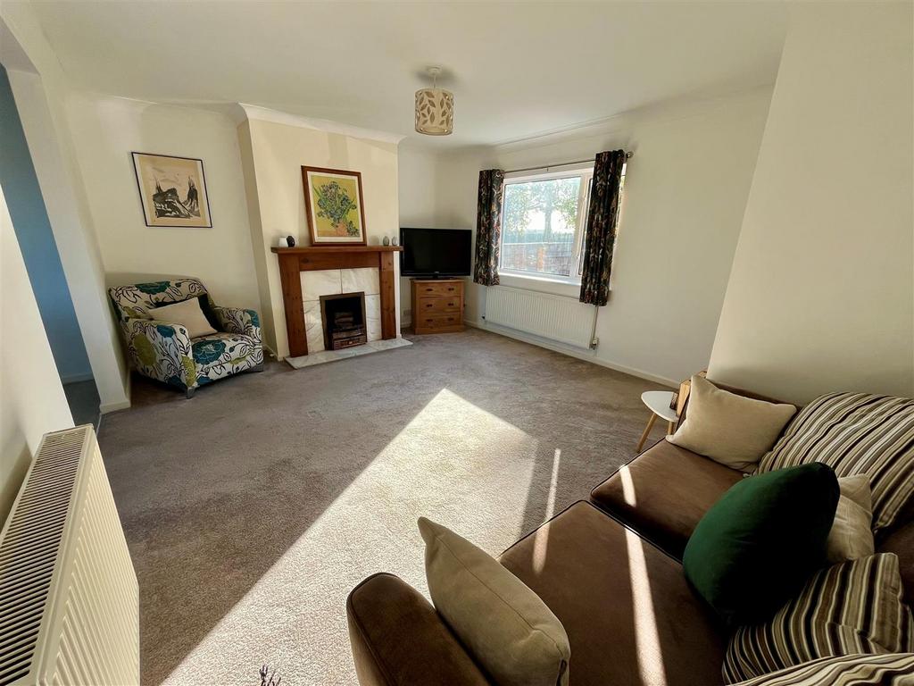Lounge Area.jpg