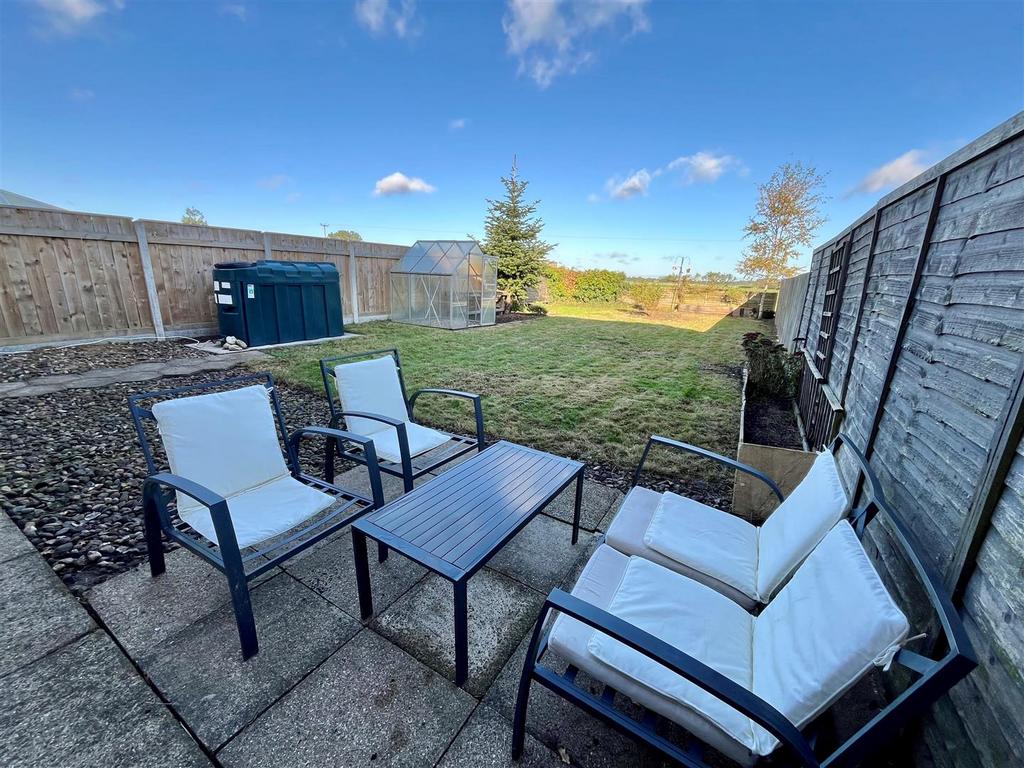 Rear Garden..jpg