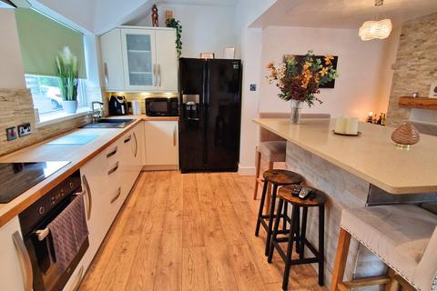 6 Clevis Crescent, Porthcawl, CF36 5NY