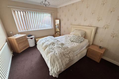 2 bedroom bungalow for sale, Elmwood Drive, Thornton FY5