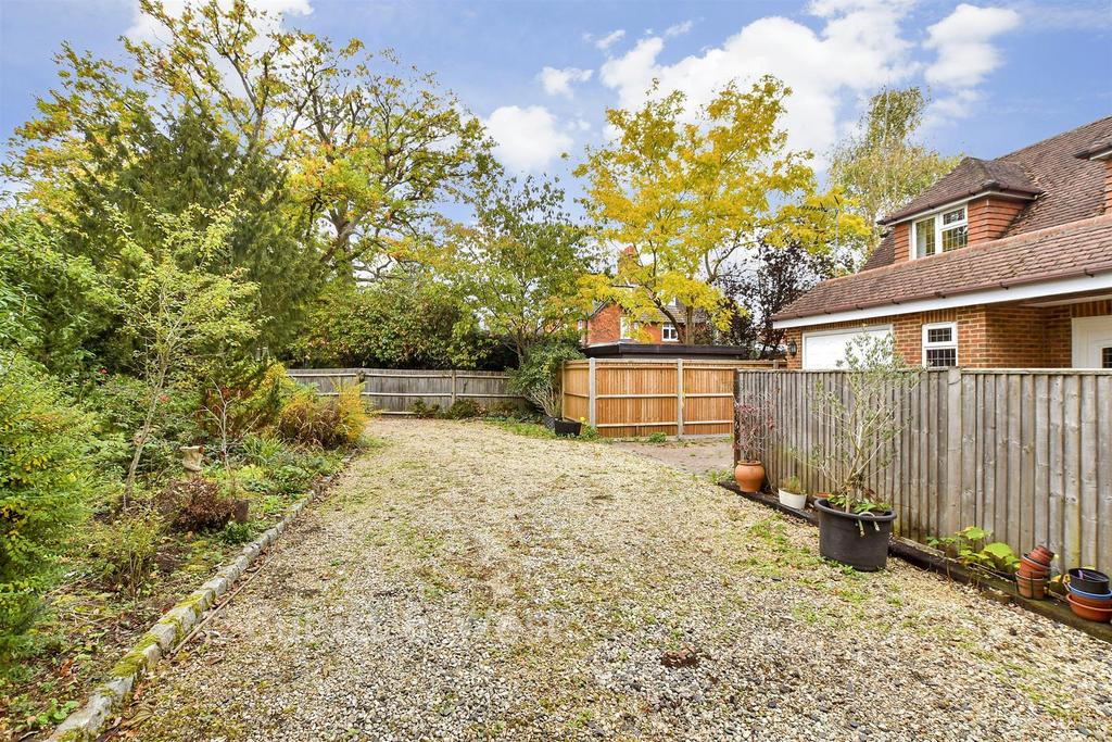 Driveway/Parking