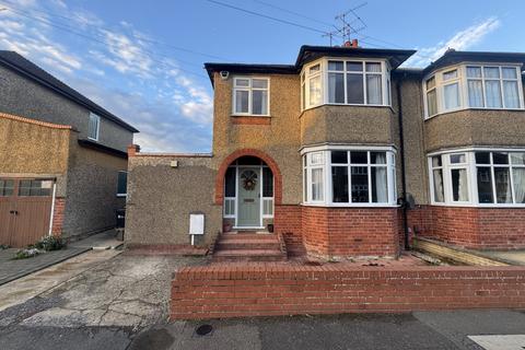 4 bedroom semi-detached house for sale, Lynton Avenue, Kingsthorpe, NN2 8LX