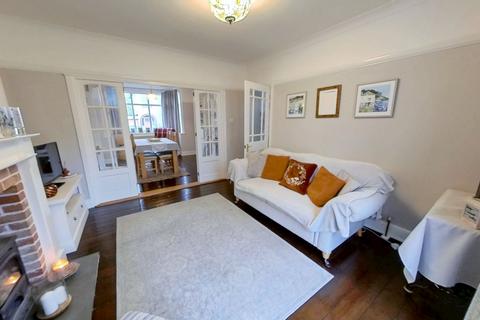4 bedroom semi-detached house for sale, Lynton Avenue, Kingsthorpe, NN2 8LX
