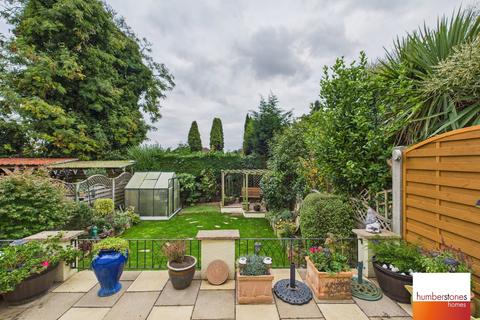 3 bedroom semi-detached house for sale, Elm Croft, Oldbury