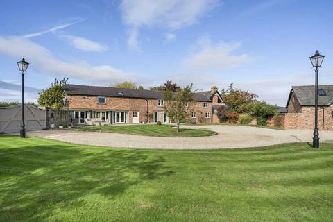 Darland Lane, Rossett, Wrexham, LL12
