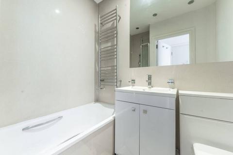 1 bedroom flat to rent, Nell Gwynn House, Sloane Avenue SW3