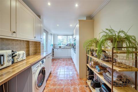 undefined, Cleeveland Street, Cheltenham, GL51
