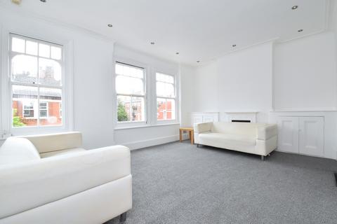 2 bedroom flat to rent, Kingswood Road, London, SW2
