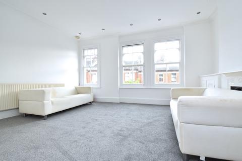 2 bedroom flat to rent, Kingswood Road, London, SW2