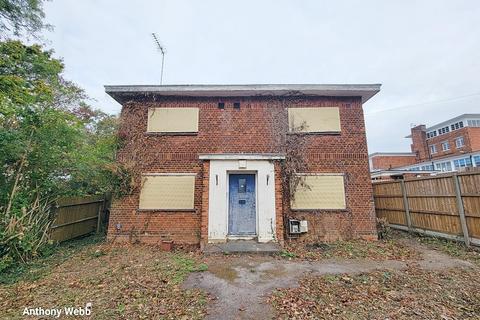 undefined, Green Road, Southgate, N14