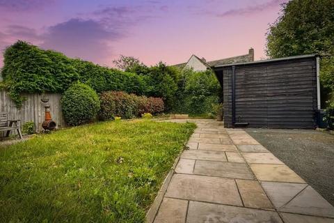 undefined, Larkfield Crescent, Rawdon, Leeds, West Yorkshire, LS19 6EH