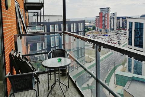 2 bedroom flat to rent, West Point, Wellington Street, Leeds, West Yorkshire, LS1