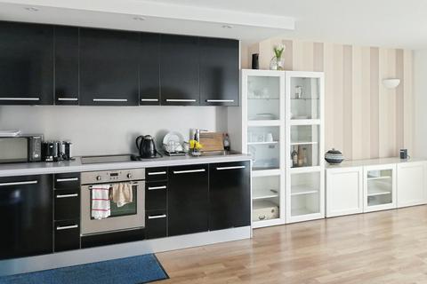2 bedroom flat to rent, West Point, Wellington Street, Leeds, West Yorkshire, LS1