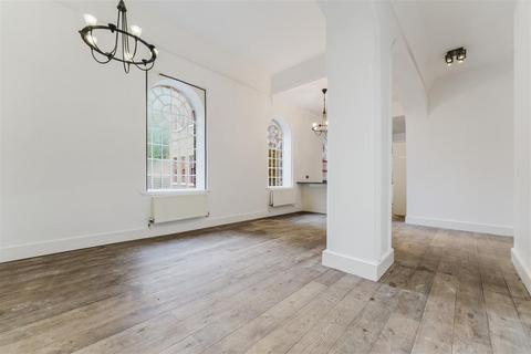 3 bedroom apartment for sale, Chevy Road, Southall