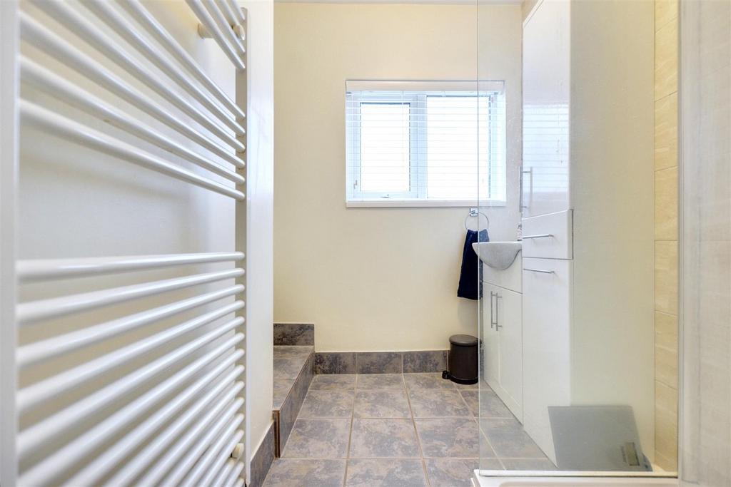 Shower Room 3.jpeg