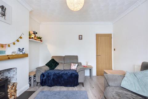 3 bedroom semi-detached house for sale, Kingsway, Ilkeston