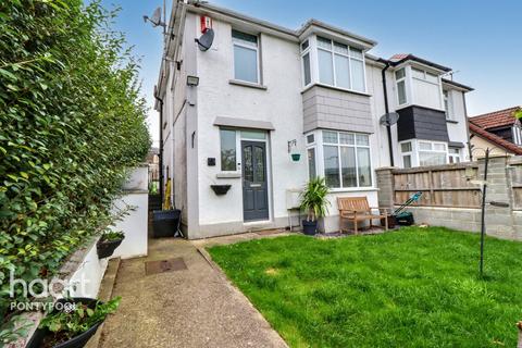 undefined, Broadway, Pontypool