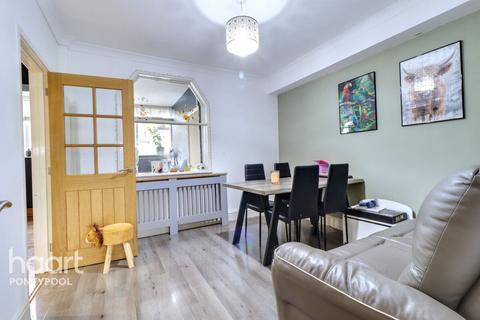 undefined, Broadway, Pontypool