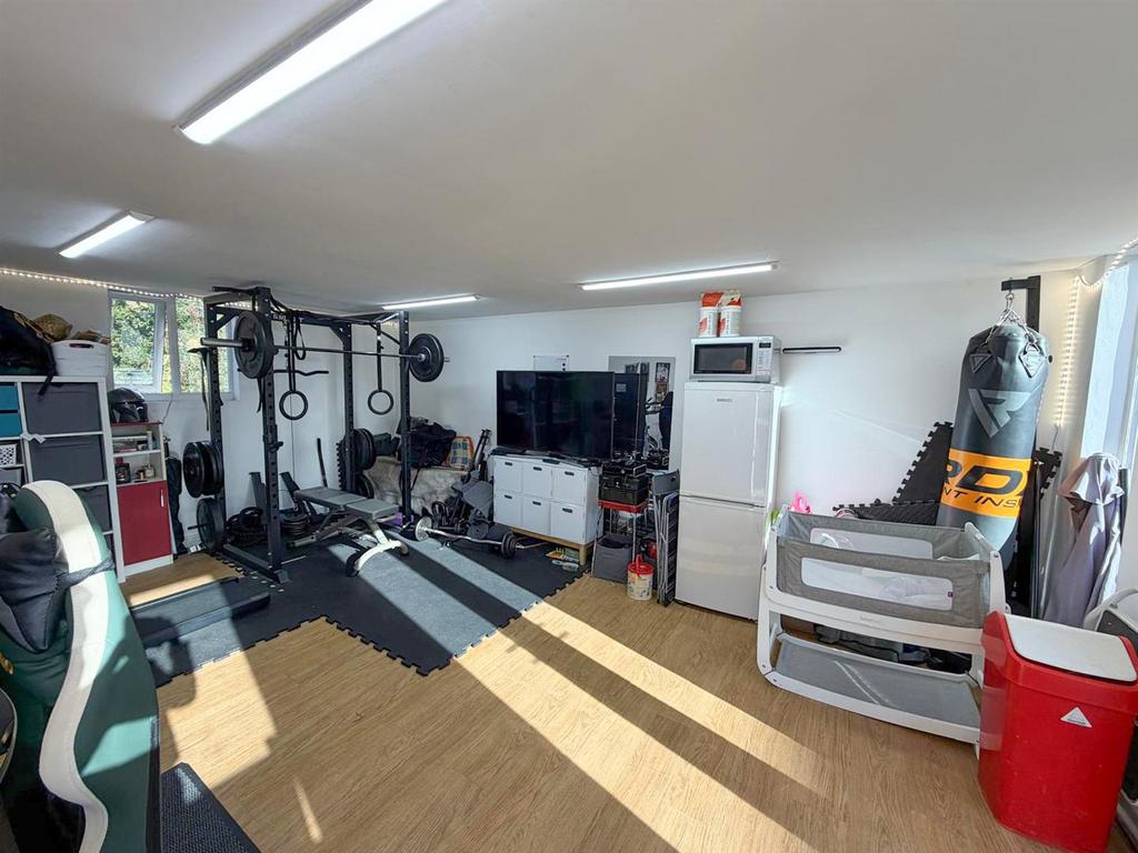 3 bed semi detached, Silsden