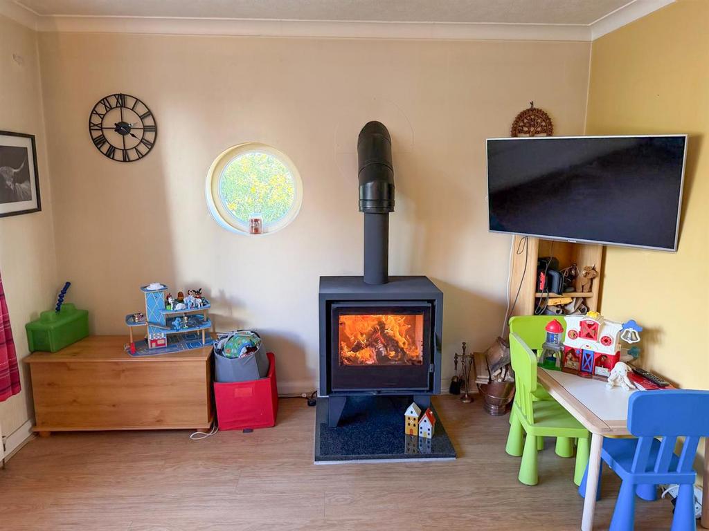 3 bed semi detached, Silsden