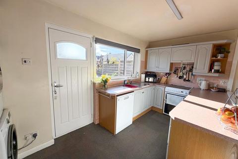 3 bedroom semi-detached house for sale, Nab View, Silsden