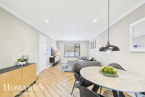 40 Bourne Road, Lowestoft, NR32 4NY