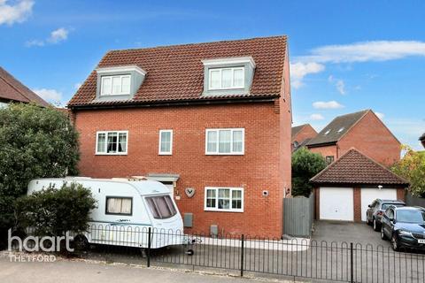 5 bedroom detached house for sale, Charlock Road, Thetford