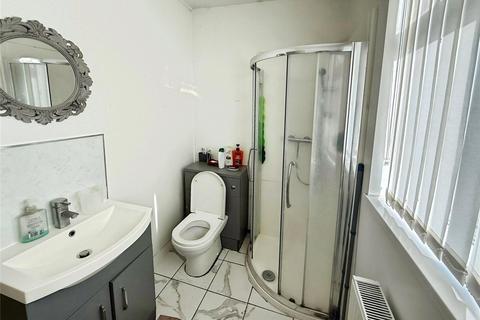3 bedroom flat to rent, Palmerston Road, Hampshire PO5