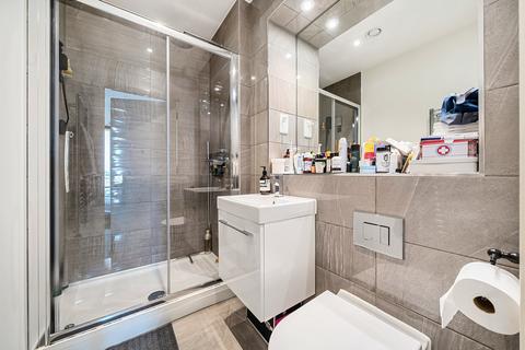 2 bedroom apartment for sale, Scena Way, London