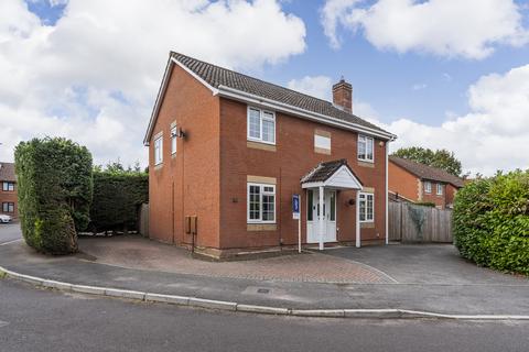 4 bedroom detached house for sale, Lucerne Gardens, Hedge End SO30
