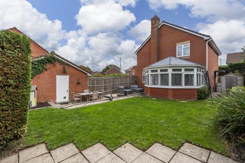 4 bedroom detached house for sale, Lucerne Gardens, Hedge End SO30