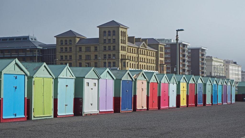 Seafront-2144263 1280.jpg