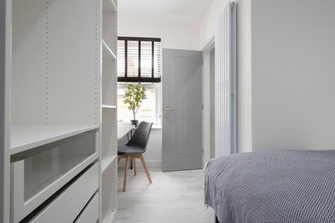 6 bedroom house to rent, Avondale Street, Lincolnshire LN2