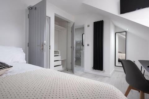 6 bedroom house to rent, Avondale Street, Lincolnshire LN2