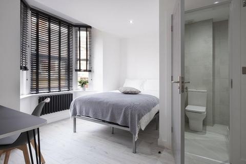 6 bedroom house to rent, Avondale Street, Lincolnshire LN2