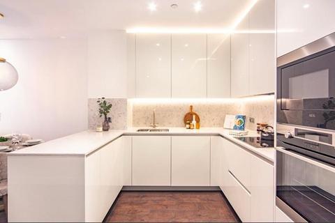 2 bedroom property to rent, Charles Clowes Walk, London SW11