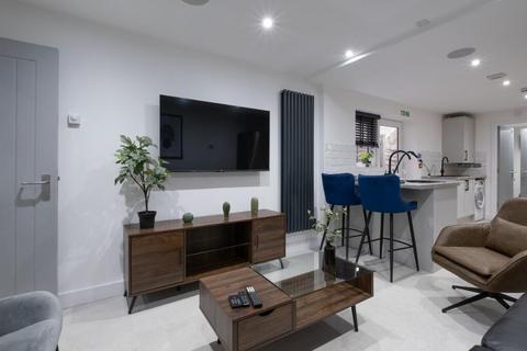 6 bedroom house to rent, Portland Street, Lincolnshire LN5