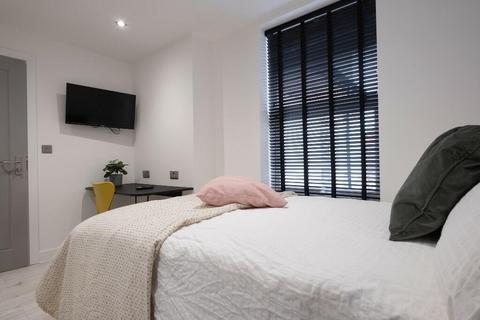 6 bedroom house to rent, Kesteven Street, Lincolnshire LN5