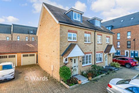 4 bedroom detached house for sale, Crusade Way, Rochester, Kent