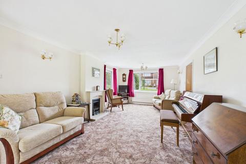4 bedroom detached house for sale, Sandeman Way, Horsham RH13