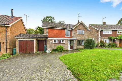 4 bedroom detached house for sale, Sandeman Way, Horsham RH13
