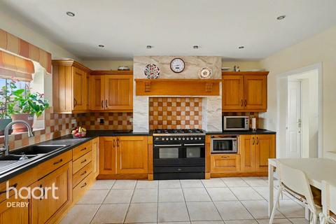 4 bedroom cottage for sale, Coplow Lane, Foston