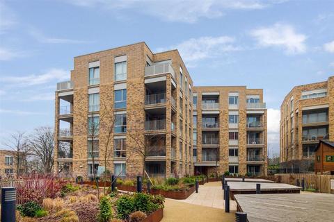 3 bedroom flat for sale, Medawar Drive, Laidlaw House, NW7