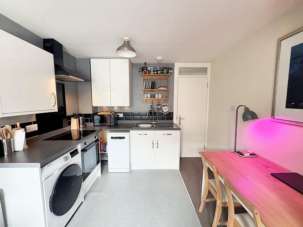 Kitchen/Lounge