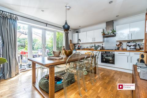 undefined, Newick Road, Lower Clapton, Hackney, E5