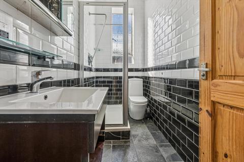 1 bedroom flat to rent, Spring Street, London, W2.
